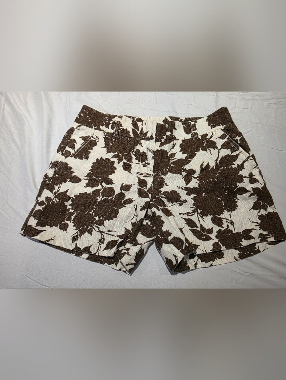Men's Brown Floral Print Casual Shorts